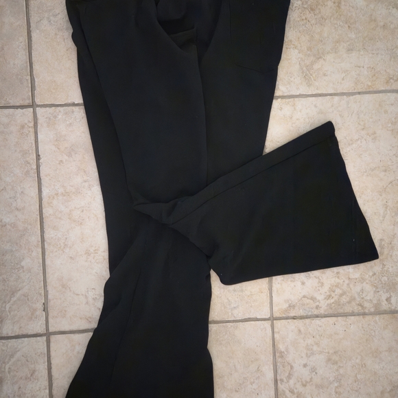 SHEIN Classic Black Straight Leg Pants - Picture 4 of 6